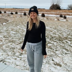 Meet your Posher, Cera